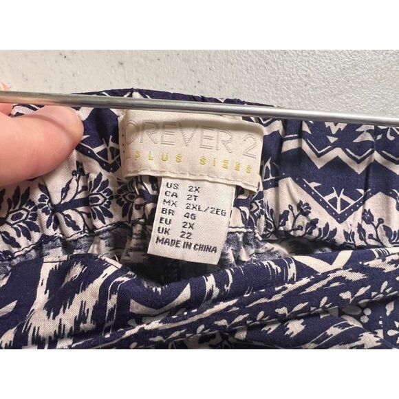 FOREVER 21 + Plus Size 2X Blue White Rayon Shorts Elastic Waist Casual Summer - Picture 4 of 5